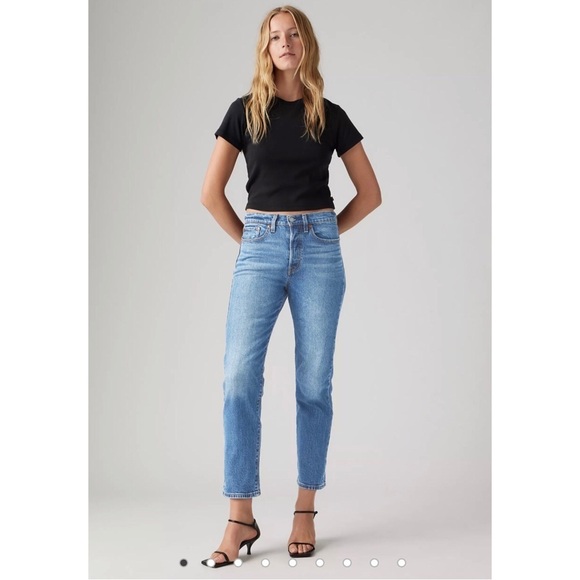 LEVI'S Wedgie Straight Jeans Size 26 - Picture 1 of 12